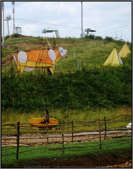 EhtnoLand053_RJ.jpg (132 KB)